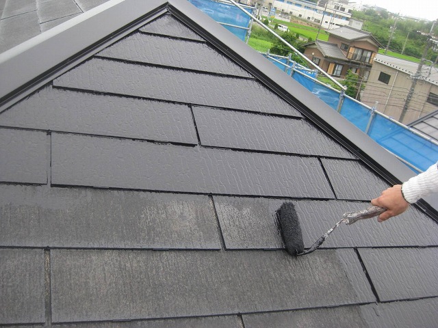 一回目の屋根塗り